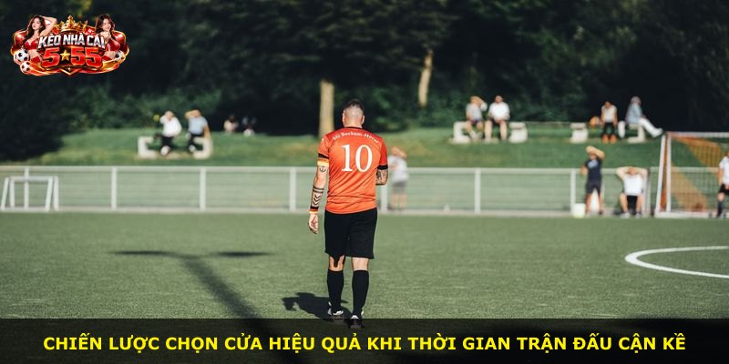 Chiến lược chọn cửa hiệu quả khi thời gian trận đấu cận kề